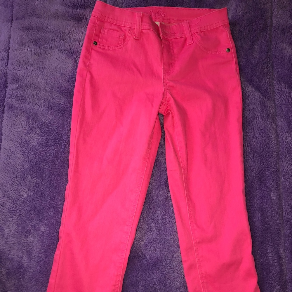 🆕Bright pink Capris